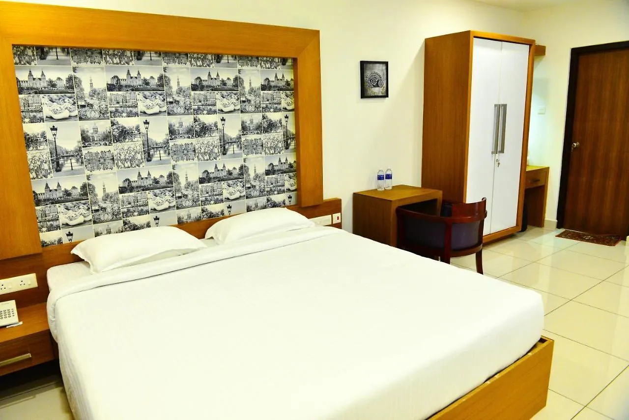 ホテル ホテルKairali Residency Payyannur